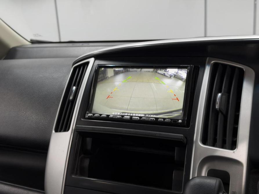 Nissan Serena III (C25) Ростов-на-Дону  - изображение 15