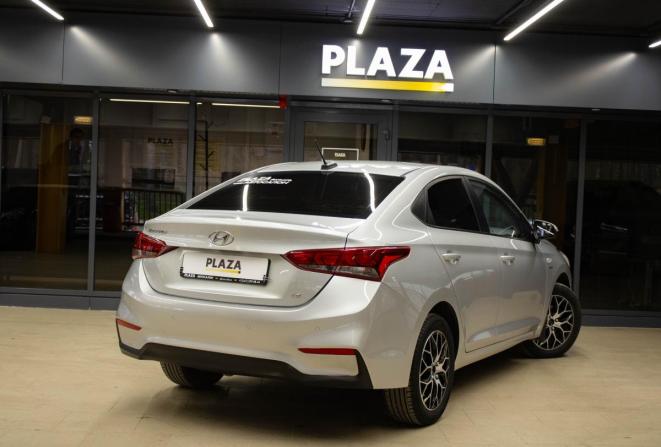Hyundai Solaris II с пробегом 2019 года, цена 1 379 000 рублей, 106600 км, седан, Автокод Объявления