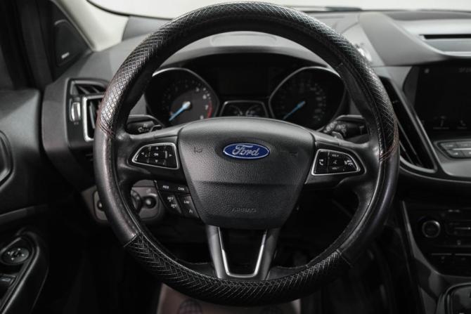 Ford Kuga II Рестайлинг с пробегом 2018 года, цена 1 749 000 рублей, 98600 км, внедорожник, Автокод Объявления