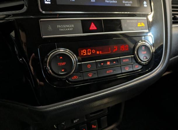 Mitsubishi Outlander III Рестайлинг 3 с пробегом 2019 года, цена 2 350 000 рублей, 151000 км, внедорожник, Автокод Объявления