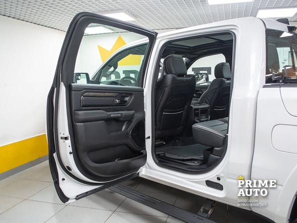 Ram 1500 V Рестайлинг с пробегом 2025 года, цена 10 299 000 рублей, 37 км, offers.body_type.unknown, Автокод Объявления
