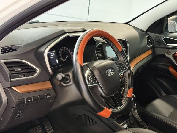 Lada (ВАЗ) Vesta I Рестайлинг (NG) с пробегом 2024 года, цена 1 397 000 рублей, 49296 км, универсал, Автокод Объявления