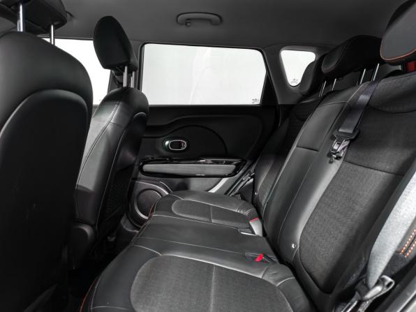 Kia Soul II Рестайлинг с пробегом 2017 года, цена 1 690 000 рублей, 109217 км, хэтчбек, Автокод Объявления