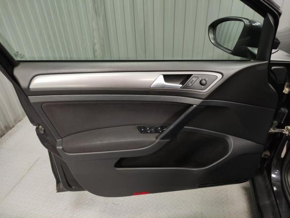 Volkswagen Golf VII с пробегом 2014 года, цена 850 000 рублей, 140197 км, хэтчбек, Автокод Объявления