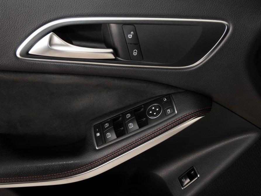 Mercedes-Benz CLA I (C117 X117) Казань  - изображение 19