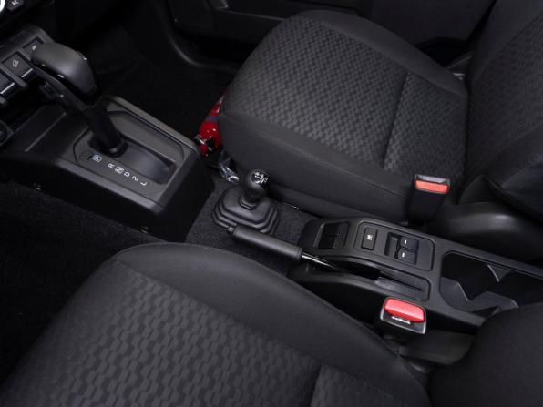 Suzuki Jimny IV с пробегом 2025 года, цена 4 500 000 рублей, 74 км, внедорожник, Автокод Объявления