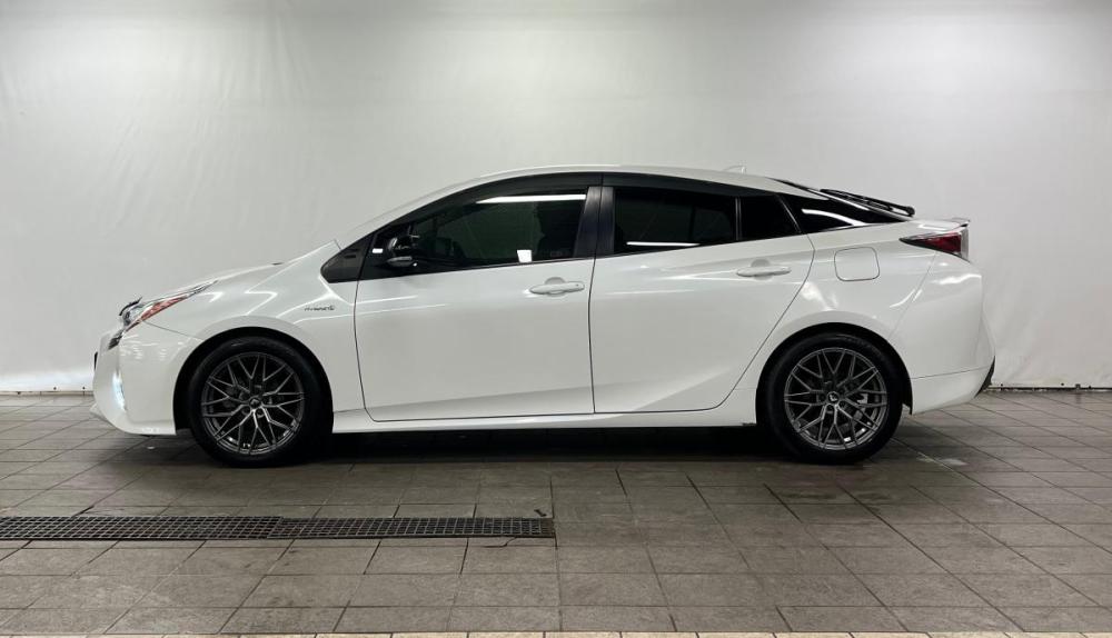 Toyota Prius IV (XW50) Санкт-Петербург  - изображение 4