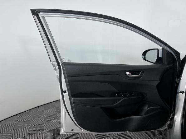 Hyundai Solaris II с пробегом 2019 года, цена 1 249 000 рублей, 70800 км, седан, Автокод Объявления