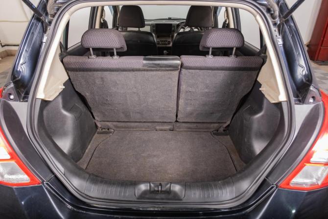 Nissan Tiida I Рестайлинг с пробегом 2012 года, цена 829 000 рублей, 260000 км, хэтчбек, Автокод Объявления