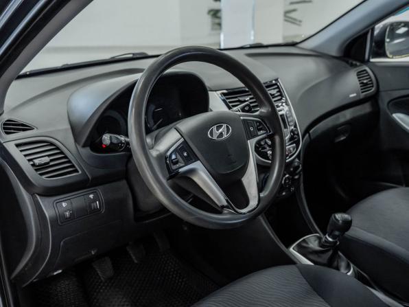 Hyundai Solaris I с пробегом 2013 года, цена 835 000 рублей, 67493 км, седан, Автокод Объявления