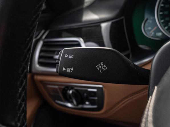 BMW 7 серии VI (G11/G12) с пробегом 2015 года, цена 3 960 000 рублей, 164054 км, седан, Автокод Объявления