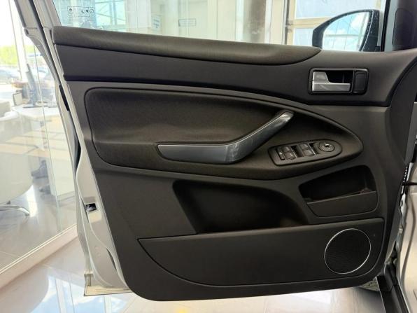 Ford Kuga I с пробегом 2012 года, цена 990 000 рублей, 244172 км, внедорожник, Автокод Объявления