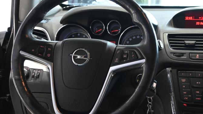 Opel Mokka I с пробегом 2013 года, цена 1 045 000 рублей, 169909 км, внедорожник, Автокод Объявления