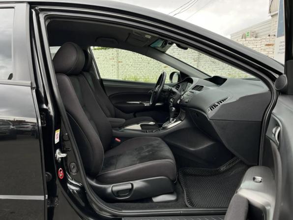 Honda Civic VIII Рестайлинг с пробегом 2011 года, цена 940 000 рублей, 170021 км, хэтчбек, Автокод Объявления