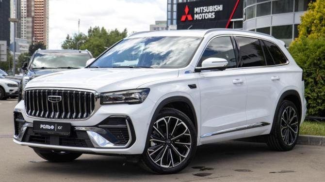 Geely Monjaro I Рестайлинг 2 с пробегом 2025 года, цена 3 878 000 рублей, 2312 км, внедорожник, Автокод Объявления