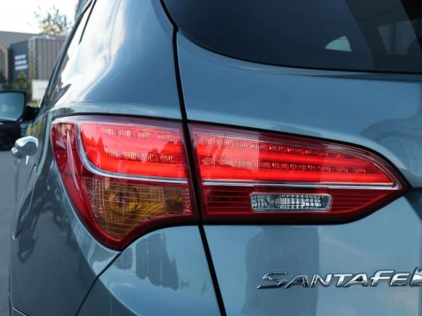 Hyundai Santa Fe III с пробегом 2012 года, цена 1 655 000 рублей, 140089 км, внедорожник, Автокод Объявления