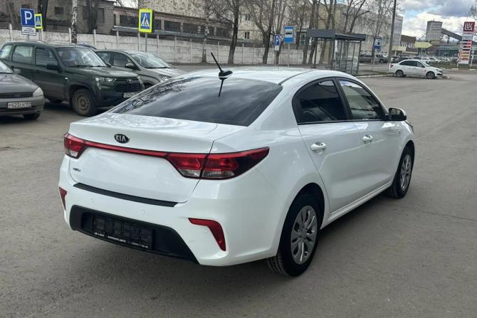 Kia Rio IV с пробегом 2020 года, цена 1 299 000 рублей, 117000 км, седан, Автокод Объявления
