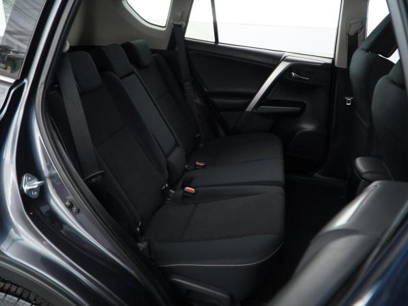 Toyota RAV4 IV (XA40) Рестайлинг с пробегом 2016 года, цена 2 649 077 рублей, 121292 км, внедорожник, Автокод Объявления