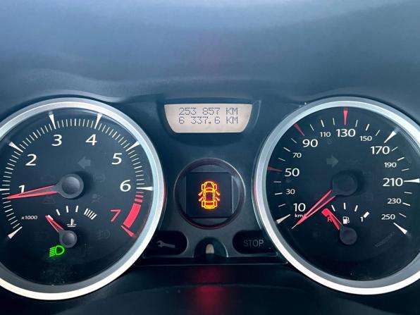 Renault Megane II Рестайлинг с пробегом 2008 года, цена 500 000 рублей, 253000 км, седан, Автокод Объявления