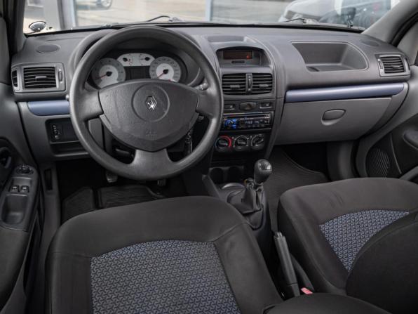 Renault Symbol I Рестайлинг с пробегом 2006 года, цена 399 000 рублей, 133172 км, седан, Автокод Объявления
