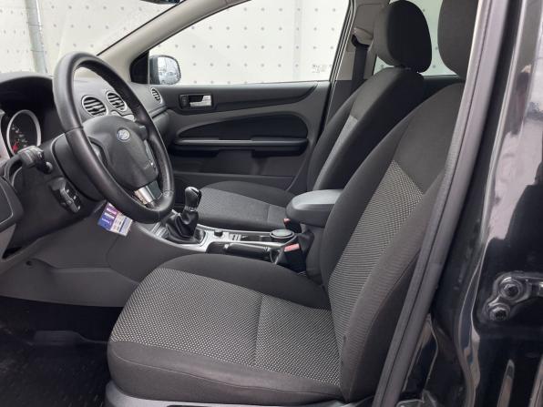 Ford Focus II Рестайлинг с пробегом 2011 года, цена 849 000 рублей, 117123 км, седан, Автокод Объявления
