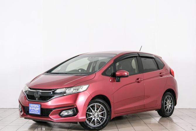 Honda Fit III Рестайлинг с пробегом 2018 года, цена 1 229 000 рублей, 64878 км, хэтчбек, Автокод Объявления