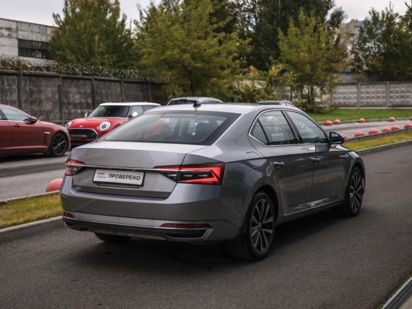 Skoda Superb III Рестайлинг с пробегом 2023 года, цена 3 199 000 рублей, 99410 км, лифтбек, Автокод Объявления