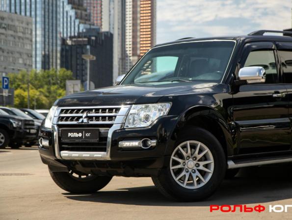 Mitsubishi Pajero IV Рестайлинг 2 с пробегом 2017 года, цена 2 513 000 рублей, 129254 км, внедорожник, Автокод Объявления