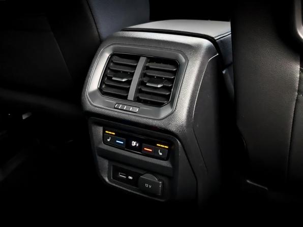 Volkswagen Tiguan II с пробегом 2019 года, цена 3 390 000 рублей, 36915 км, внедорожник, Автокод Объявления