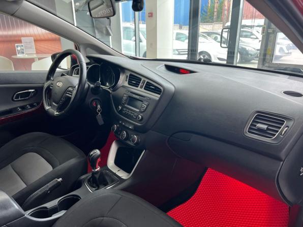 Kia Ceed II с пробегом 2013 года, цена 699 000 рублей, 280648 км, универсал, Автокод Объявления