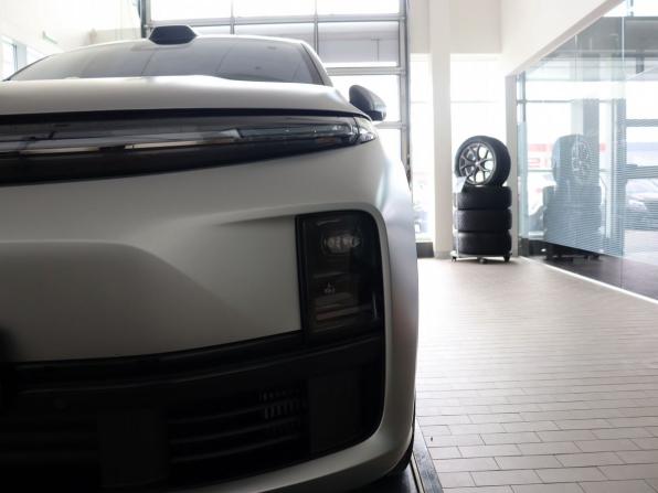 Li Auto (Lixiang) L7 I с пробегом 2023 года, цена 6 500 000 рублей, 12686 км, внедорожник, Автокод Объявления