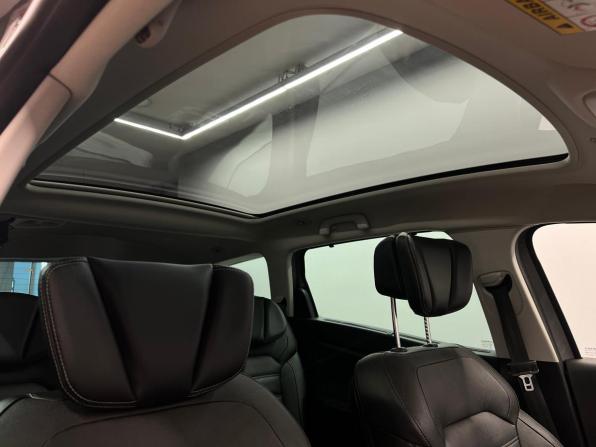 Renault Scenic IV с пробегом 2017 года, цена 1 497 000 рублей, 210920 км, минивэн, Автокод Объявления