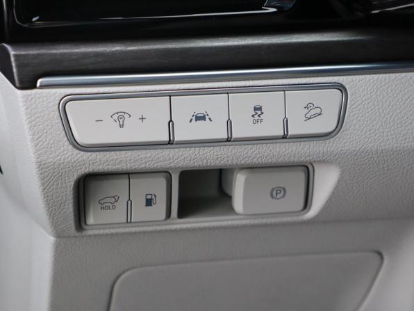 Kia Mohave I Рестайлинг 2 с пробегом 2020 года, цена 4 180 000 рублей, 90329 км, внедорожник, Автокод Объявления