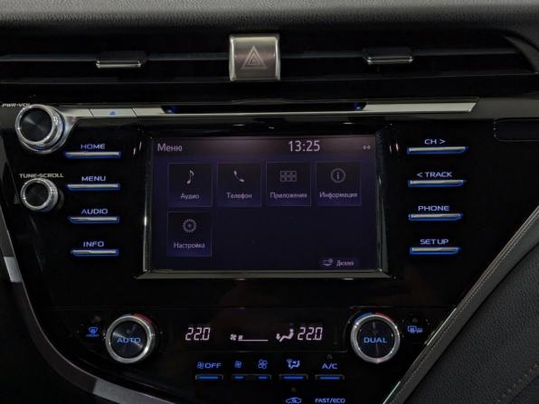 Toyota Camry VIII (XV70) с пробегом 2021 года, цена 2 700 000 рублей, 73230 км, седан, Автокод Объявления
