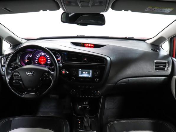 Kia Ceed II Рестайлинг с пробегом 2016 года, цена 1 249 000 рублей, 65404 км, хэтчбек, Автокод Объявления