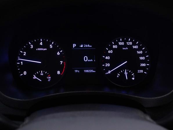 Hyundai Solaris II с пробегом 2019 года, цена 1 380 000 рублей, 108214 км, седан, Автокод Объявления