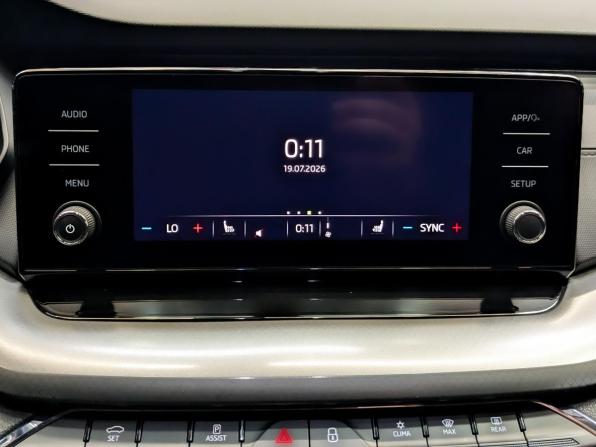 Skoda Octavia IV (A8) с пробегом 2020 года, цена 2 000 000 рублей, 141044 км, лифтбек, Автокод Объявления