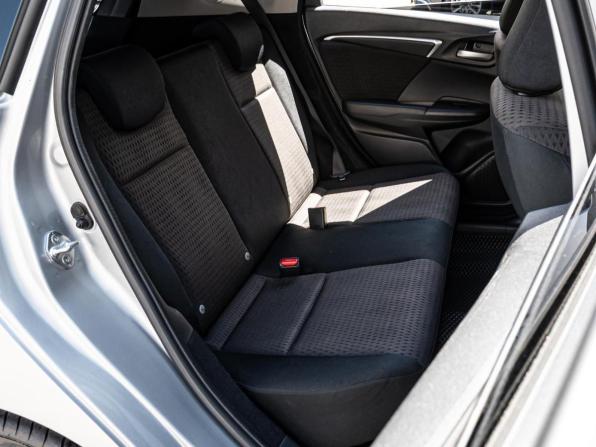 Honda Fit III Рестайлинг с пробегом 2018 года, цена 1 348 000 рублей, 58752 км, хэтчбек, Автокод Объявления