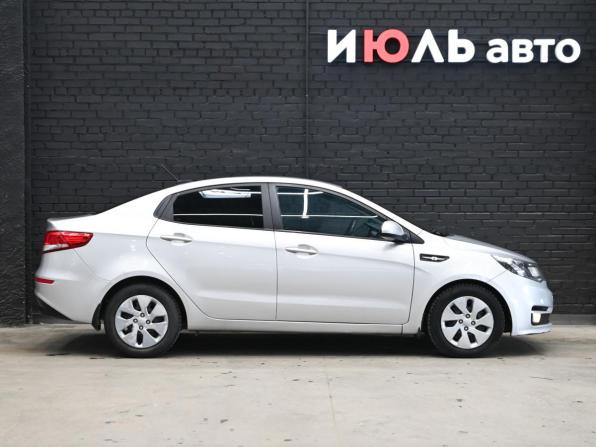 Kia Rio III Рестайлинг с пробегом 2017 года, цена 1 130 000 рублей, 172277 км, седан, Автокод Объявления