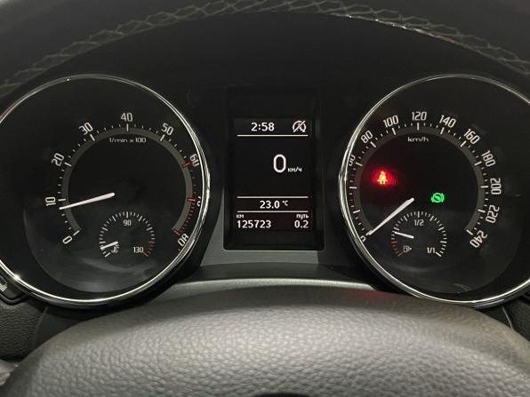 Skoda Yeti I Рестайлинг с пробегом 2016 года, цена 1 480 000 рублей, 125721 км, внедорожник, Автокод Объявления