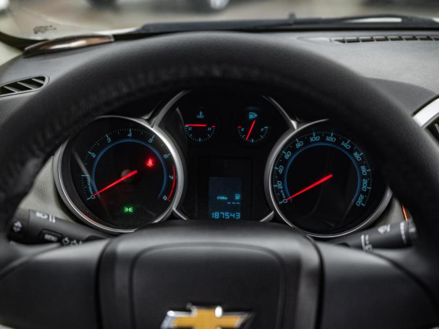 Chevrolet Cruze I Рестайлинг Челябинск  - изображение 19