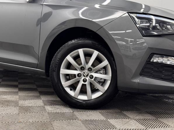 Skoda Rapid II с пробегом 2022 года, цена 1 710 000 рублей, 121457 км, лифтбек, Автокод Объявления