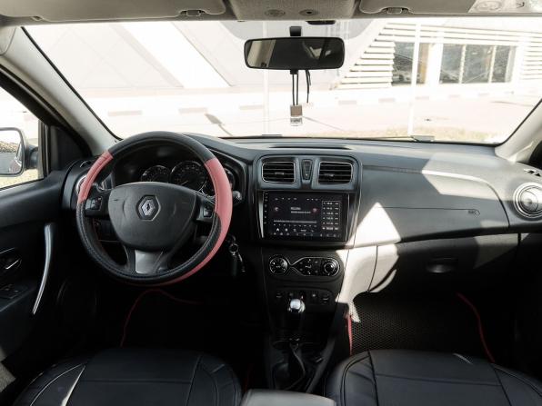 Renault Sandero II с пробегом 2018 года, цена 1 010 000 рублей, 183383 км, хэтчбек, Автокод Объявления
