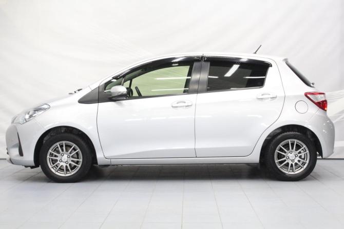 Toyota Vitz III (XP130) Рестайлинг 2 с пробегом 2019 года, цена 895 000 рублей, 132948 км, хэтчбек, Автокод Объявления