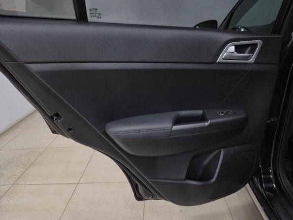 Kia Sportage IV Рестайлинг с пробегом 2018 года, цена 2 220 000 рублей, 67845 км, внедорожник, Автокод Объявления