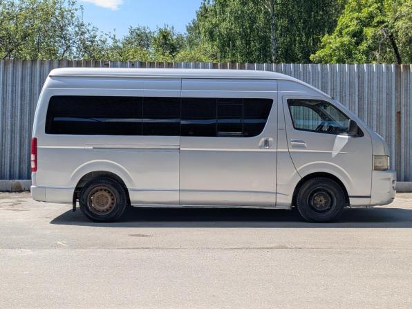 Toyota HiAce H200 с пробегом 2006 года, цена 1 299 900 рублей, 652000 км, минивэн, Автокод Объявления