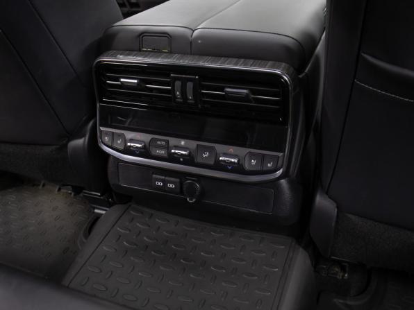 Toyota Land Cruiser 300 Series с пробегом 2022 года, цена 9 200 000 рублей, 124378 км, внедорожник, Автокод Объявления