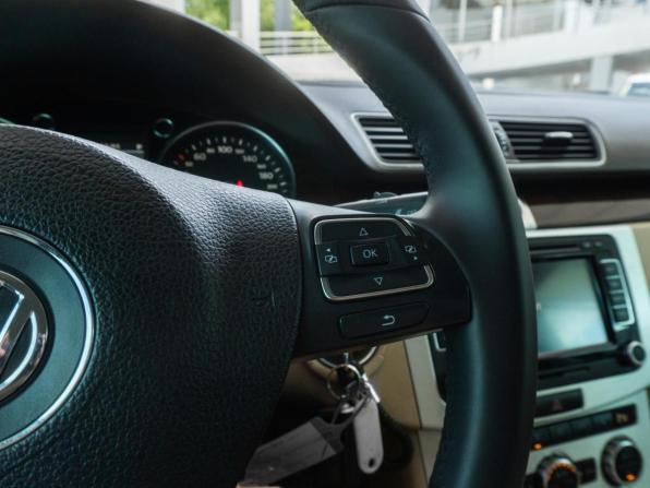 Volkswagen Passat B7 с пробегом 2012 года, цена 940 000 рублей, 282585 км, седан, Автокод Объявления