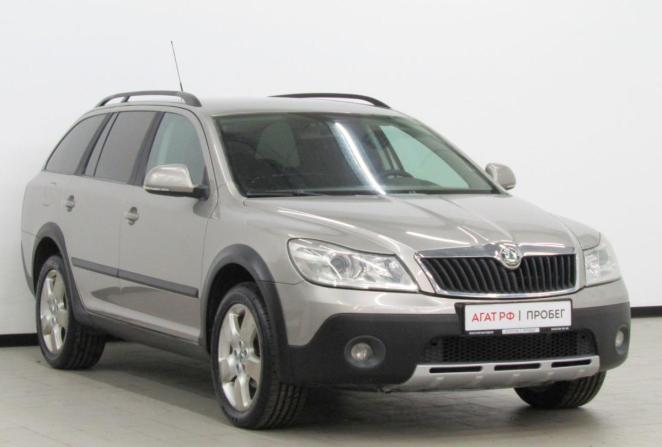 Skoda Octavia II (A5) Рестайлинг с пробегом 2010 года, цена 889 000 рублей, 220274 км, универсал, Автокод Объявления