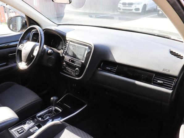 Mitsubishi Outlander III Рестайлинг 3 с пробегом 2020 года, цена 2 135 000 рублей, 140320 км, внедорожник, Автокод Объявления